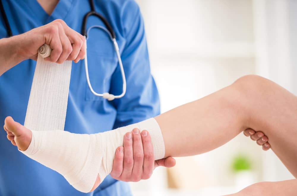 Đảng bộ Trung Tâm Y tế thành phố kết nạp 03 Đảng viên mới